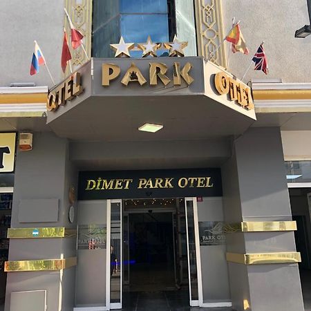 Dimet Park Hotel 반 외부 사진