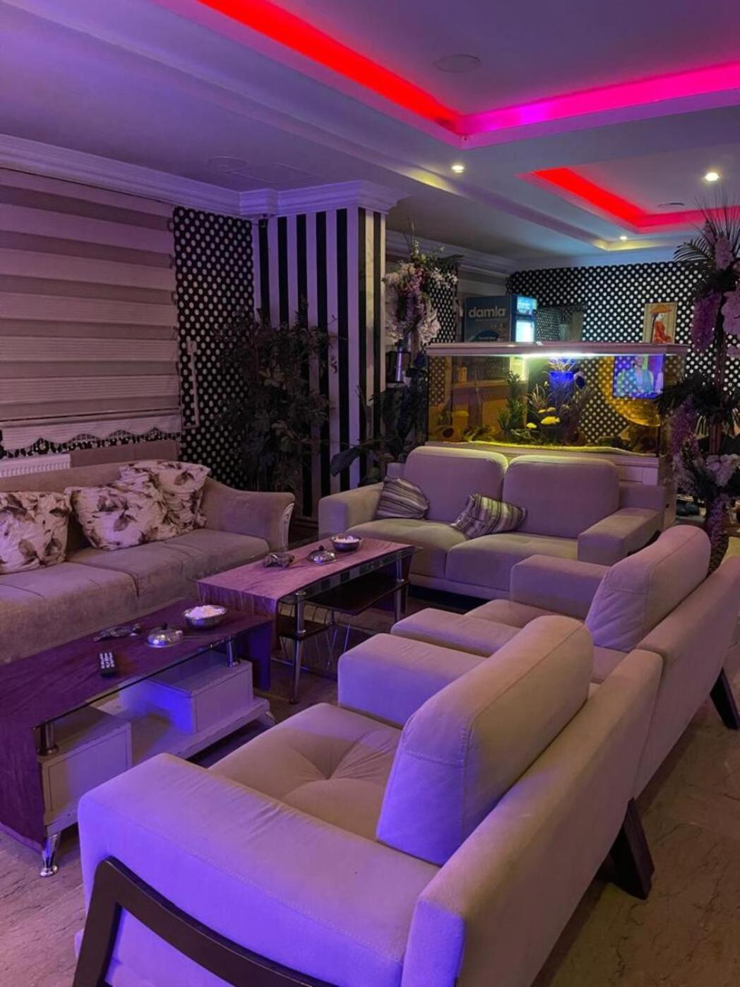 Dimet Park Hotel 반 외부 사진
